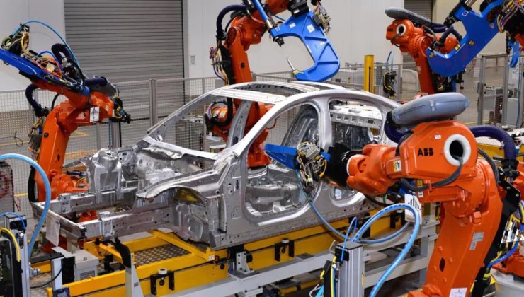 Settori come quello automobilistico in calo 