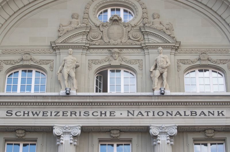 Banca nazionale svizzera con tassi d'interesse mai cosi alti da 14 anni