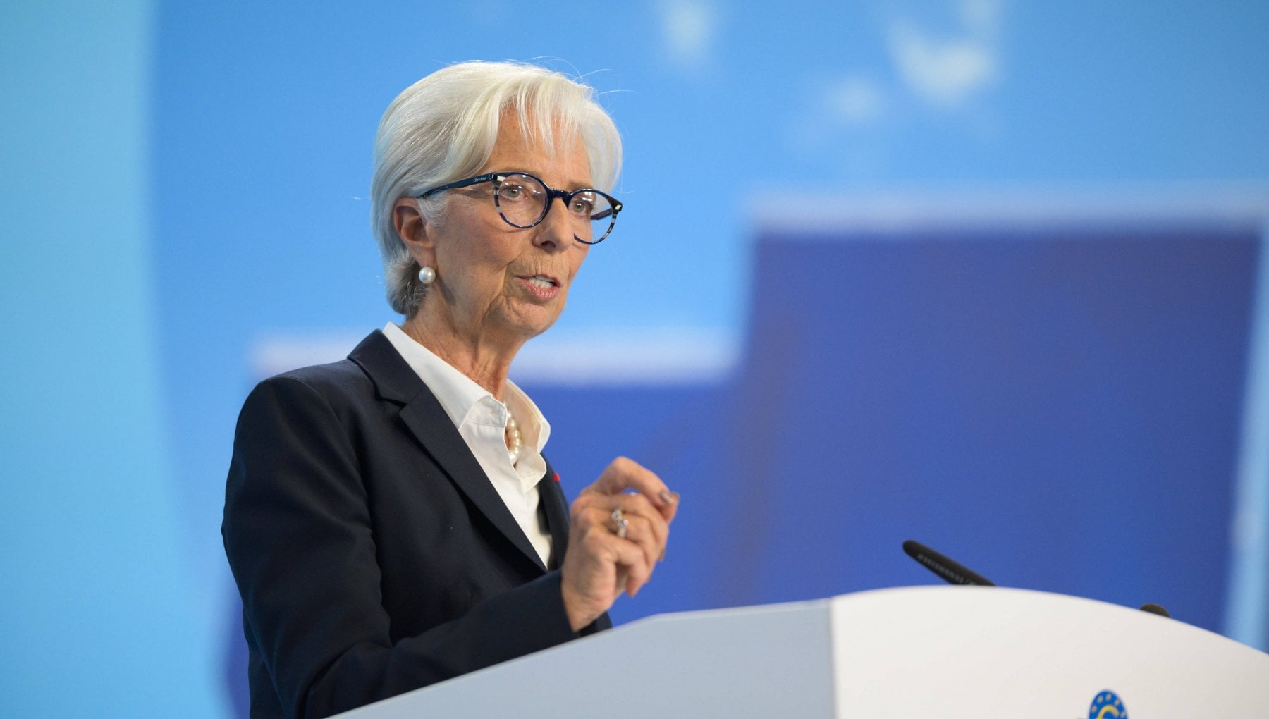 christine lagarde recessione