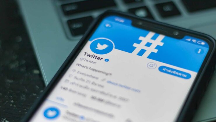 Elon Musk vende azioni Tesla per l'acquisto di Twitter 
